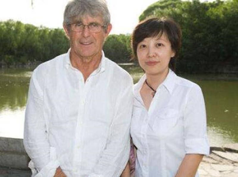 黑人壮汉把娇妻曰到高潮