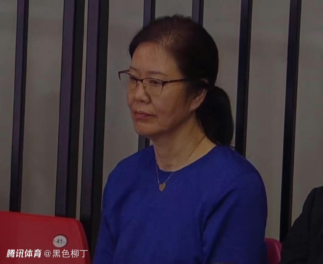 淫乱的姐姐