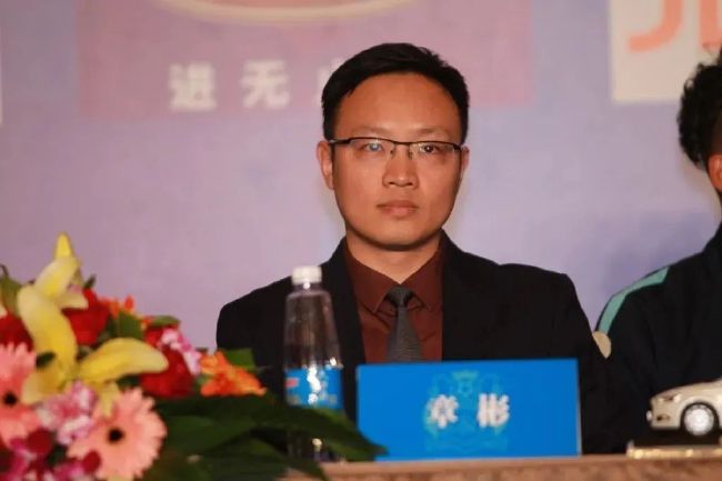 黑丝美女调教