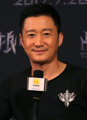 萌白酱香蕉白丝护士服喷浆