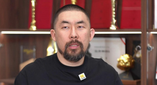 不能完全抑制欲望的徐娘半老感到潮湿